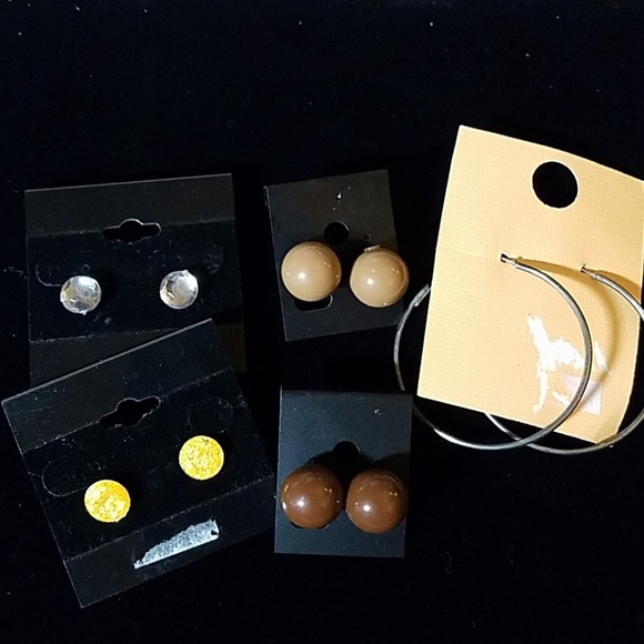 Lot of 5 Earrings See photos for details - Picture 1 of 2